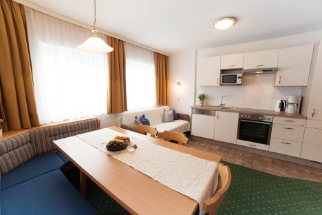 Wohnbereich - Appartements Sonnfeld in Flachau, Österreich